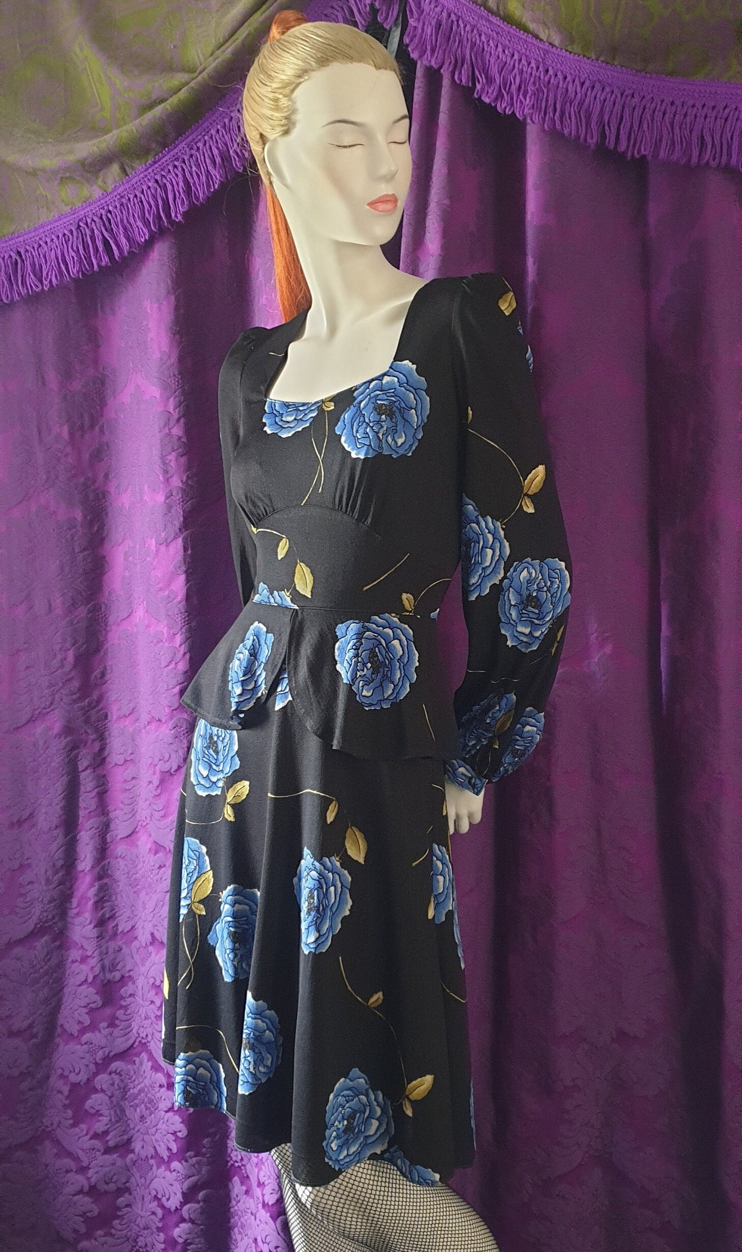 Vintage 1970s Blue Carnations Peplum Dress