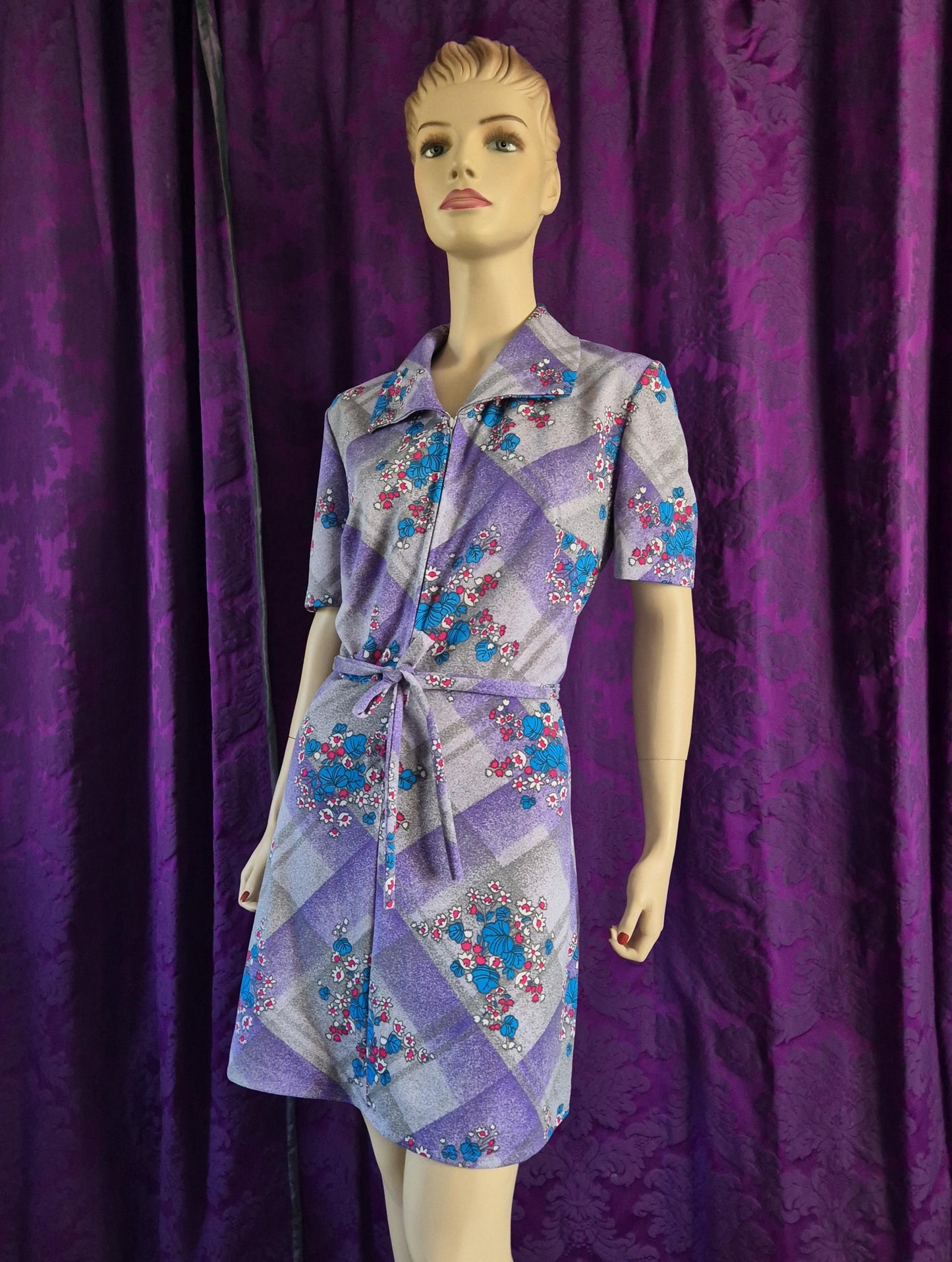 Vintage 1970s Lavender Floral & Geometric Zip-Front Minidress - Plus size