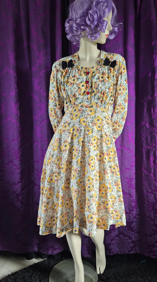 Vintage 1940s Yellow Floral Cotton Day Dress