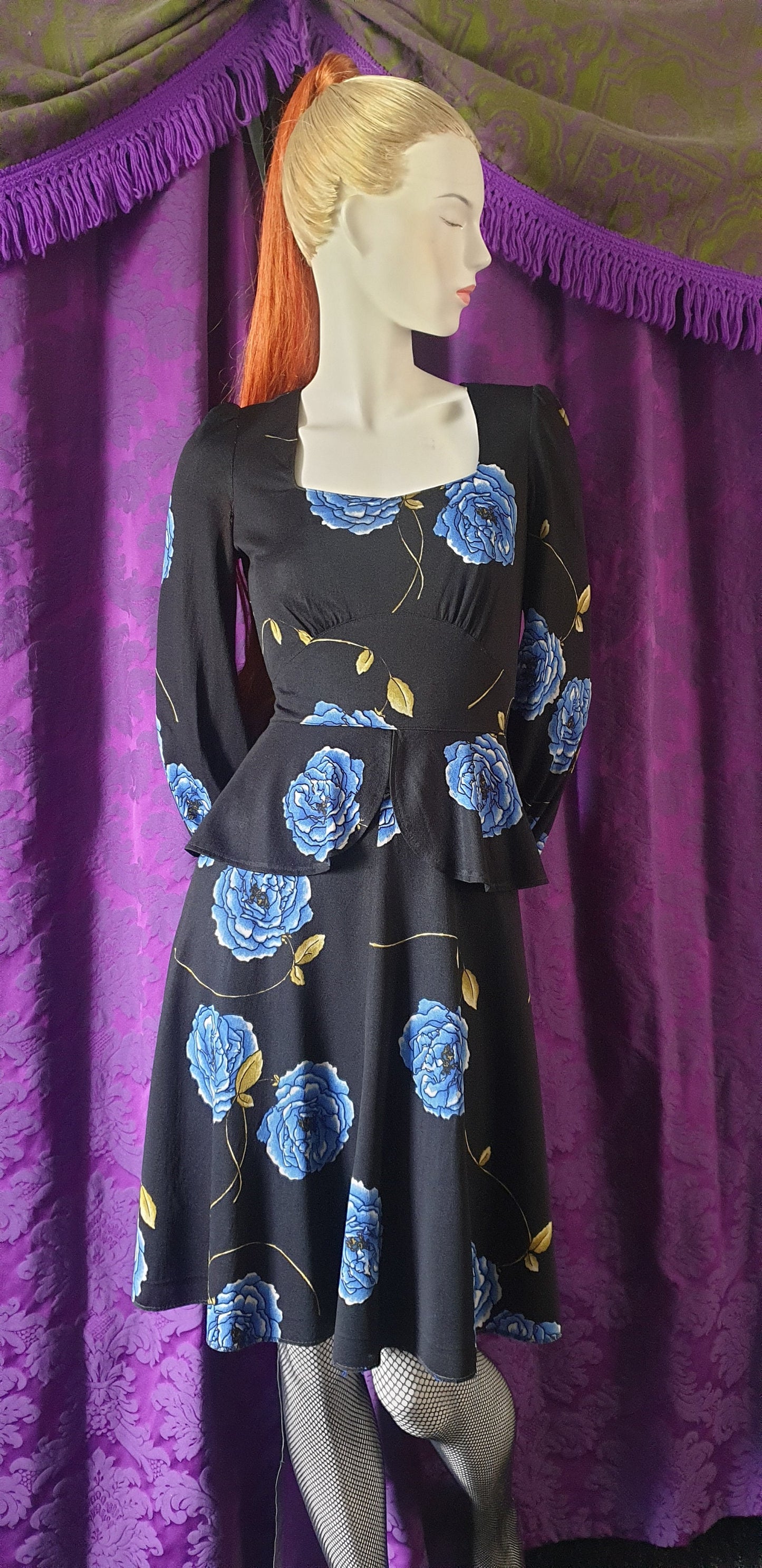 Vintage 1970s Blue Carnations Peplum Dress
