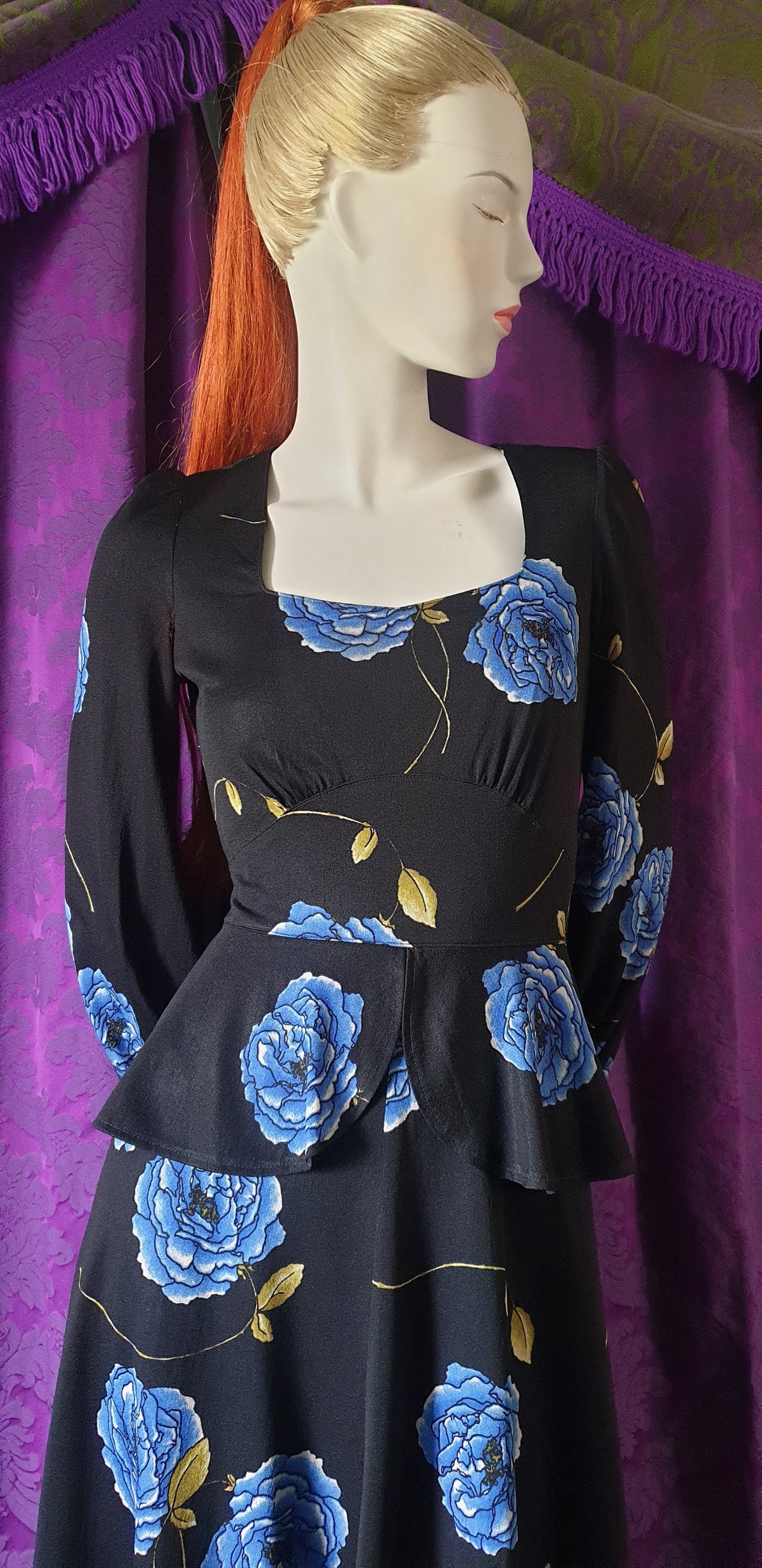 Vintage 1970s Blue Carnations Peplum Dress