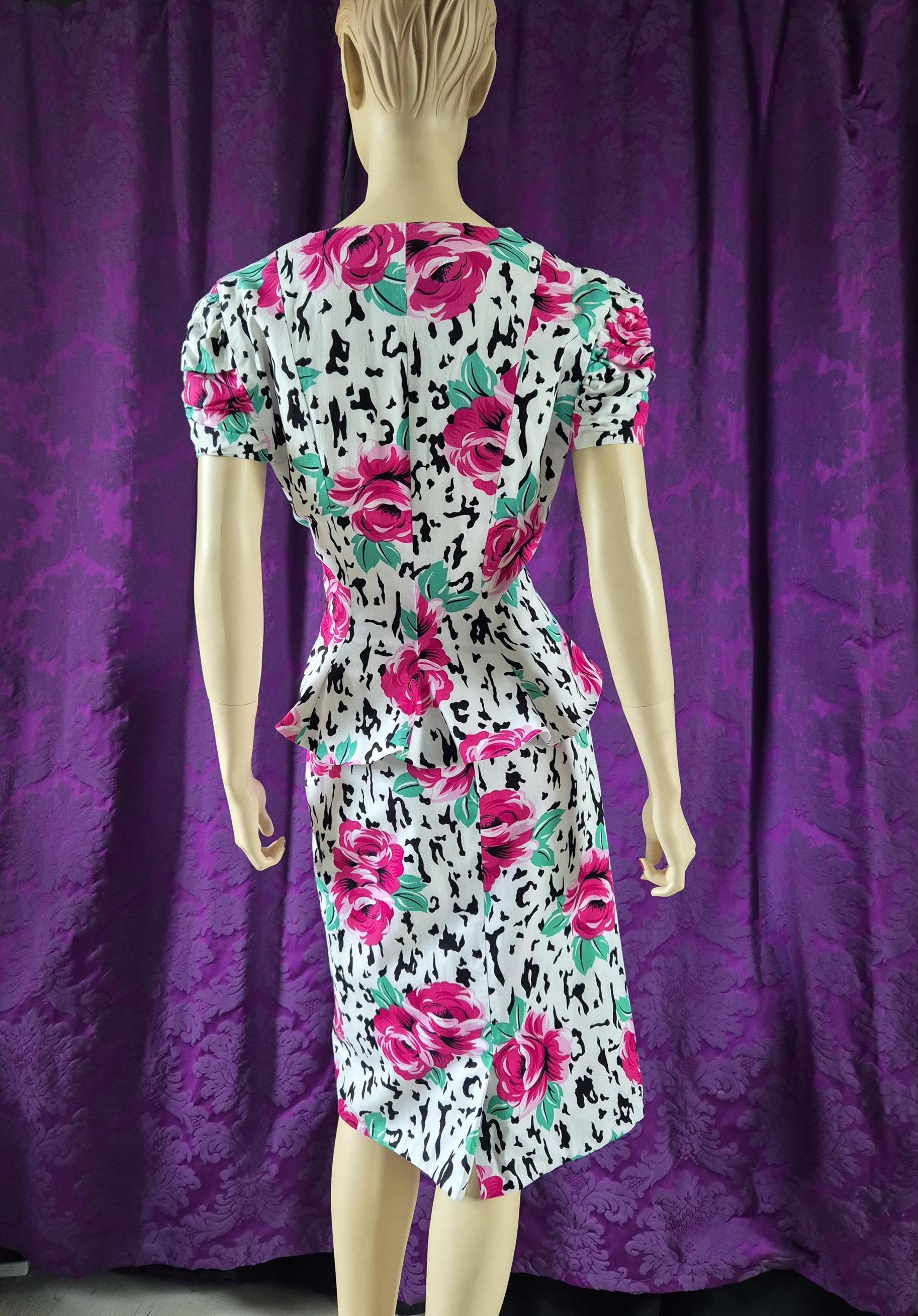 Vintage 1990s Gina Bacconi Cotton Rose Print Suit - Peplum Jacket & Pencil Skirt