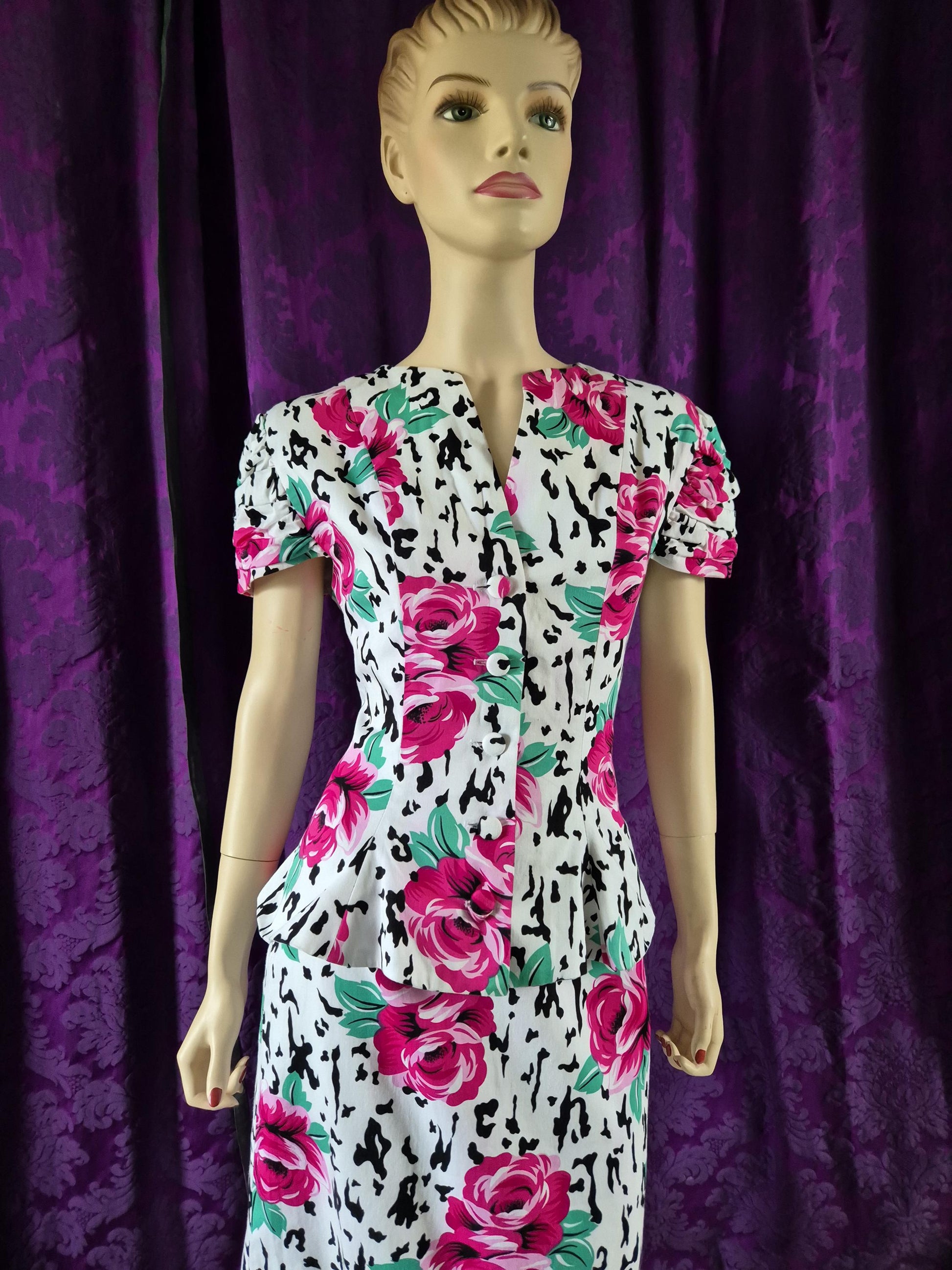 Vintage 1990s Gina Bacconi Cotton Rose Print Suit - Peplum Jacket & Pencil Skirt