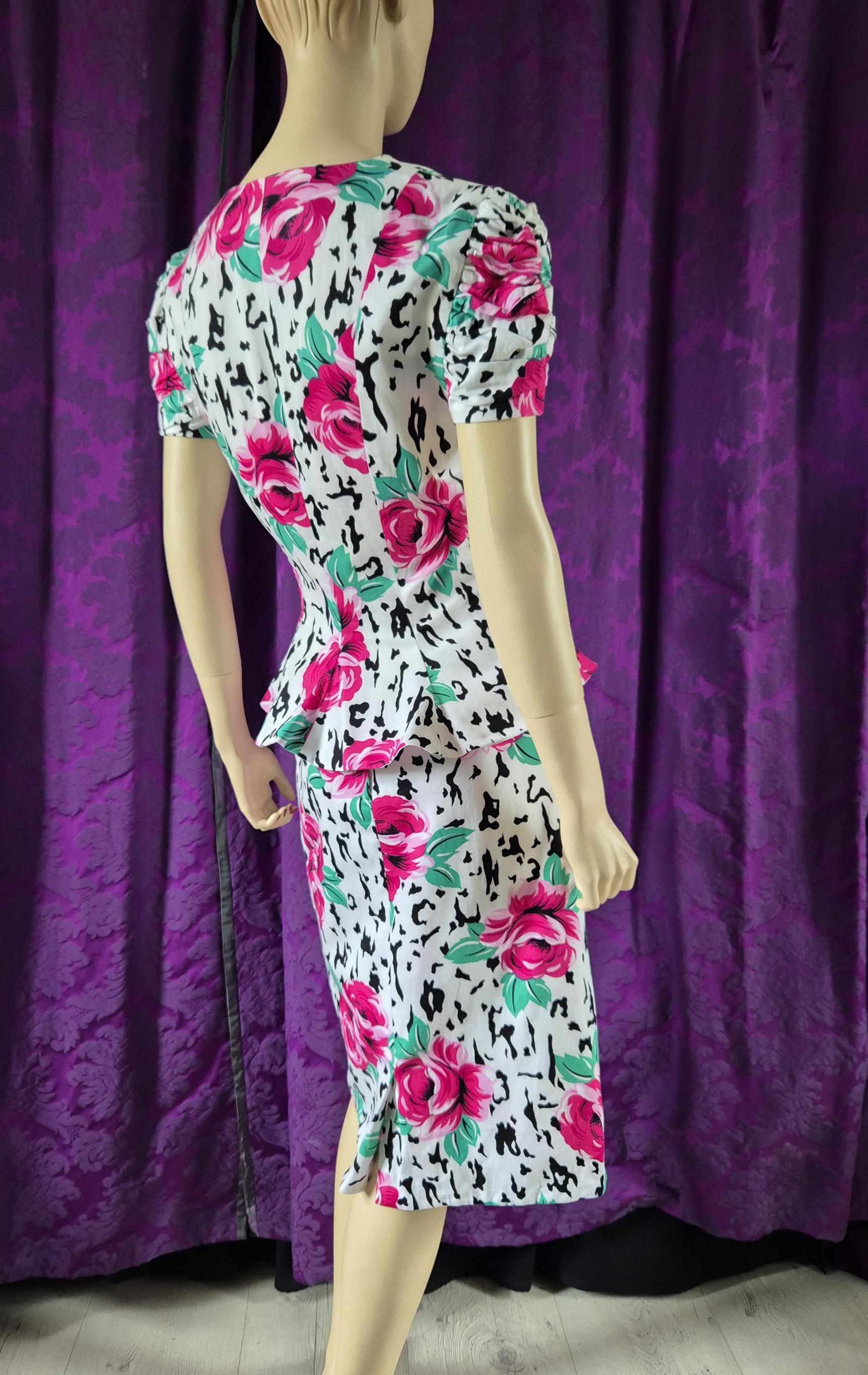 Vintage 1990s Gina Bacconi Cotton Rose Print Suit - Peplum Jacket & Pencil Skirt