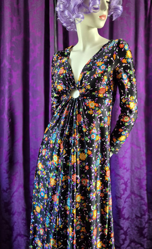 Vintage 1970s Keyhole Neckline Floral Maxi Dress