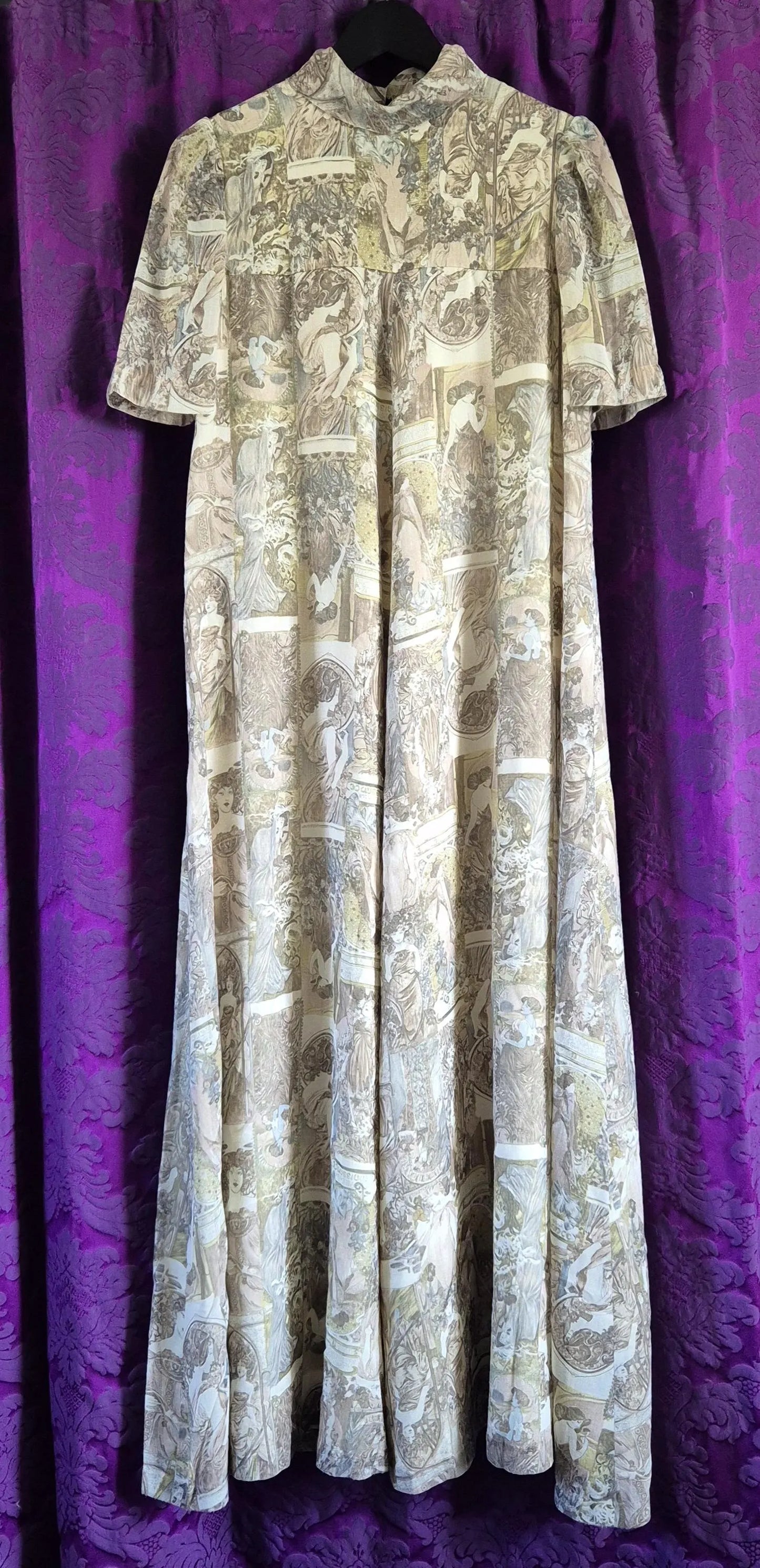 Vintage 1970s Art Nouveau Collage Print Maxi Dress
