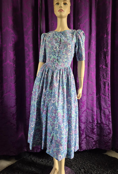 Vintage 1980s Cotton Floral Dress