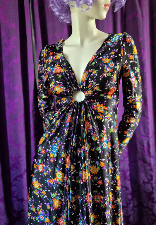 Vintage 1970s Keyhole Neckline Floral Maxi Dress
