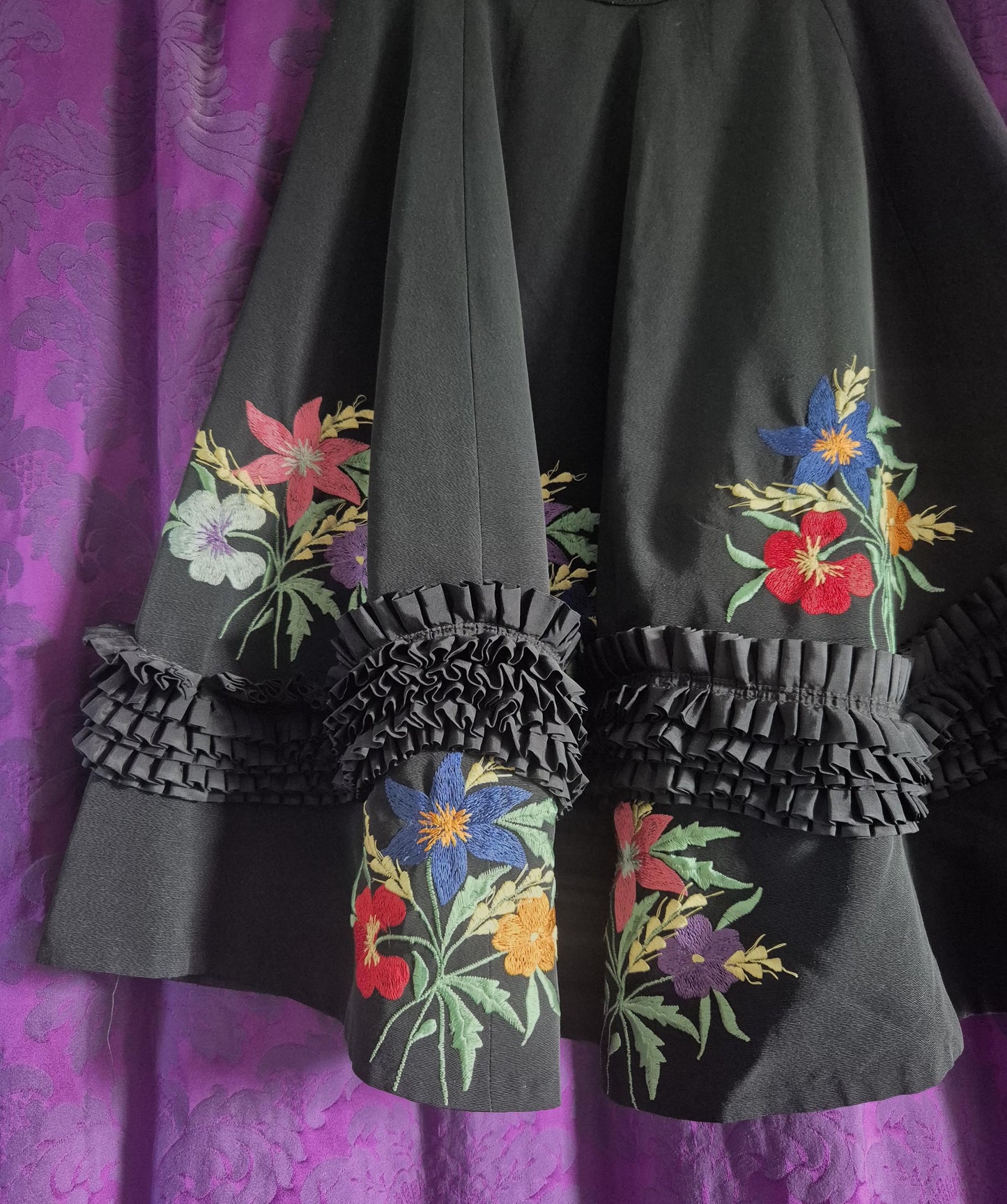 Vintage 1950s Embroidered Ruffled Folkloric Circle Skirt