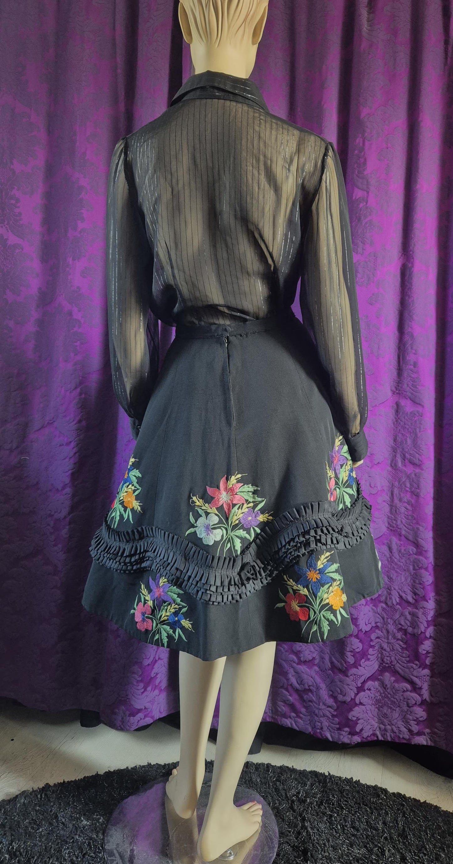 Vintage 1950s Embroidered Ruffled Folkloric Circle Skirt