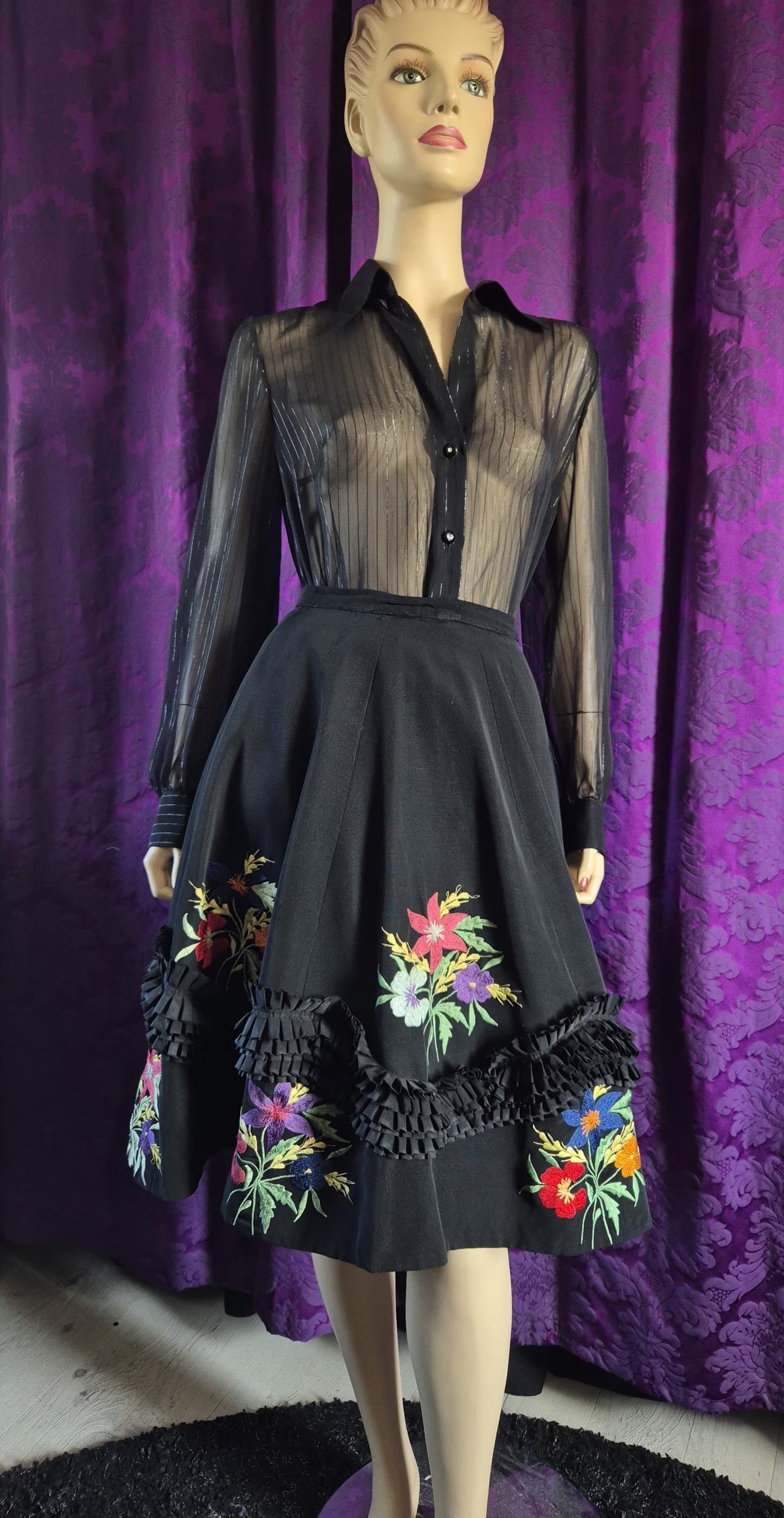 Vintage 1950s Embroidered Ruffled Folkloric Circle Skirt