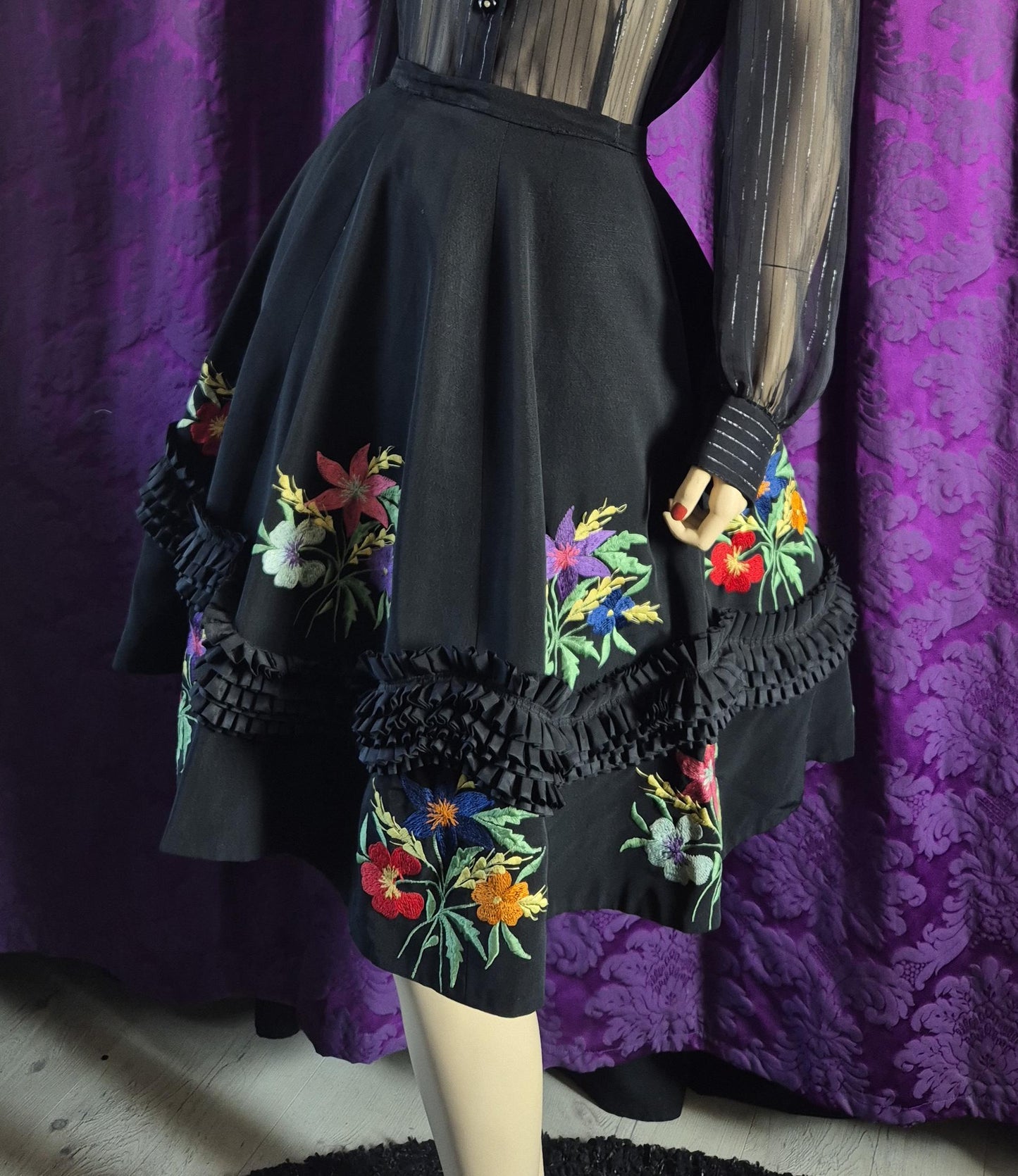 Vintage 1950s Embroidered Ruffled Folkloric Circle Skirt
