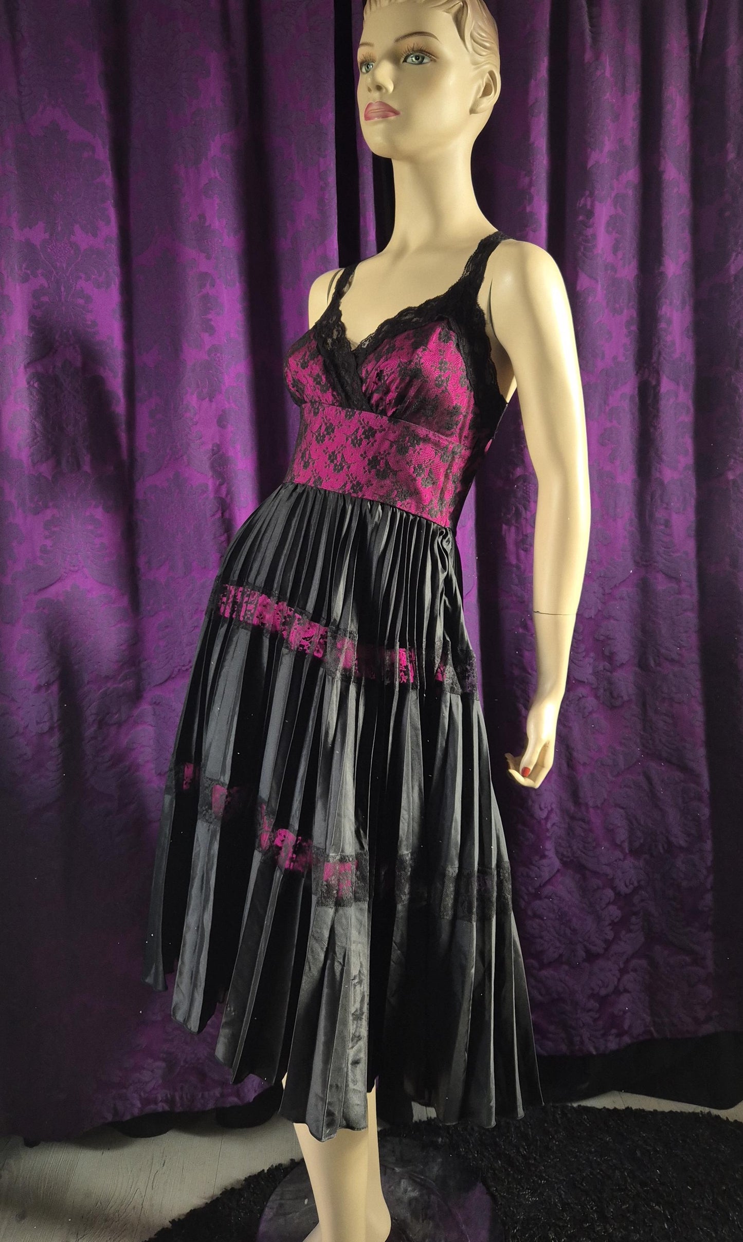 Betsey Johnson Y2K Satin & Lace Gothic Prom Dress