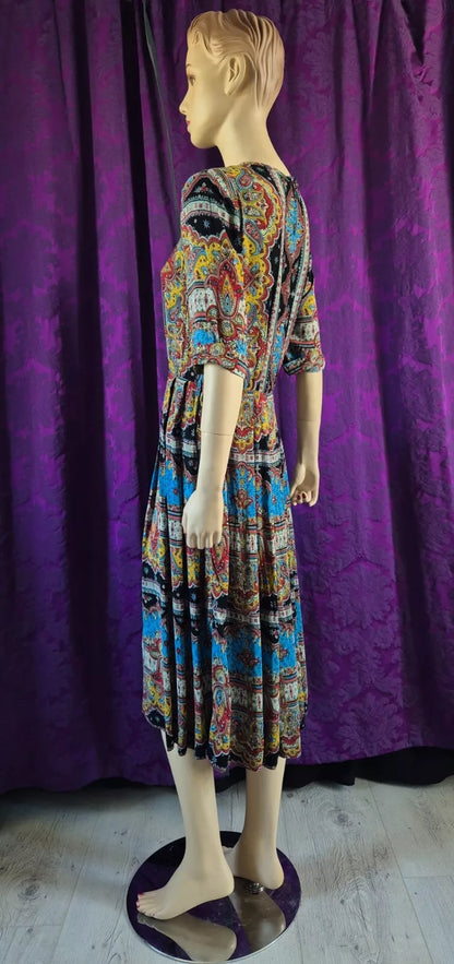 Vintage 1940s Rayon Paisley Dress