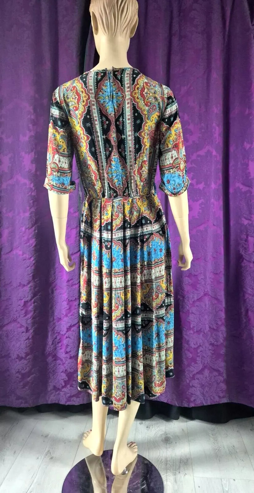 Vintage 1940s Rayon Paisley Dress