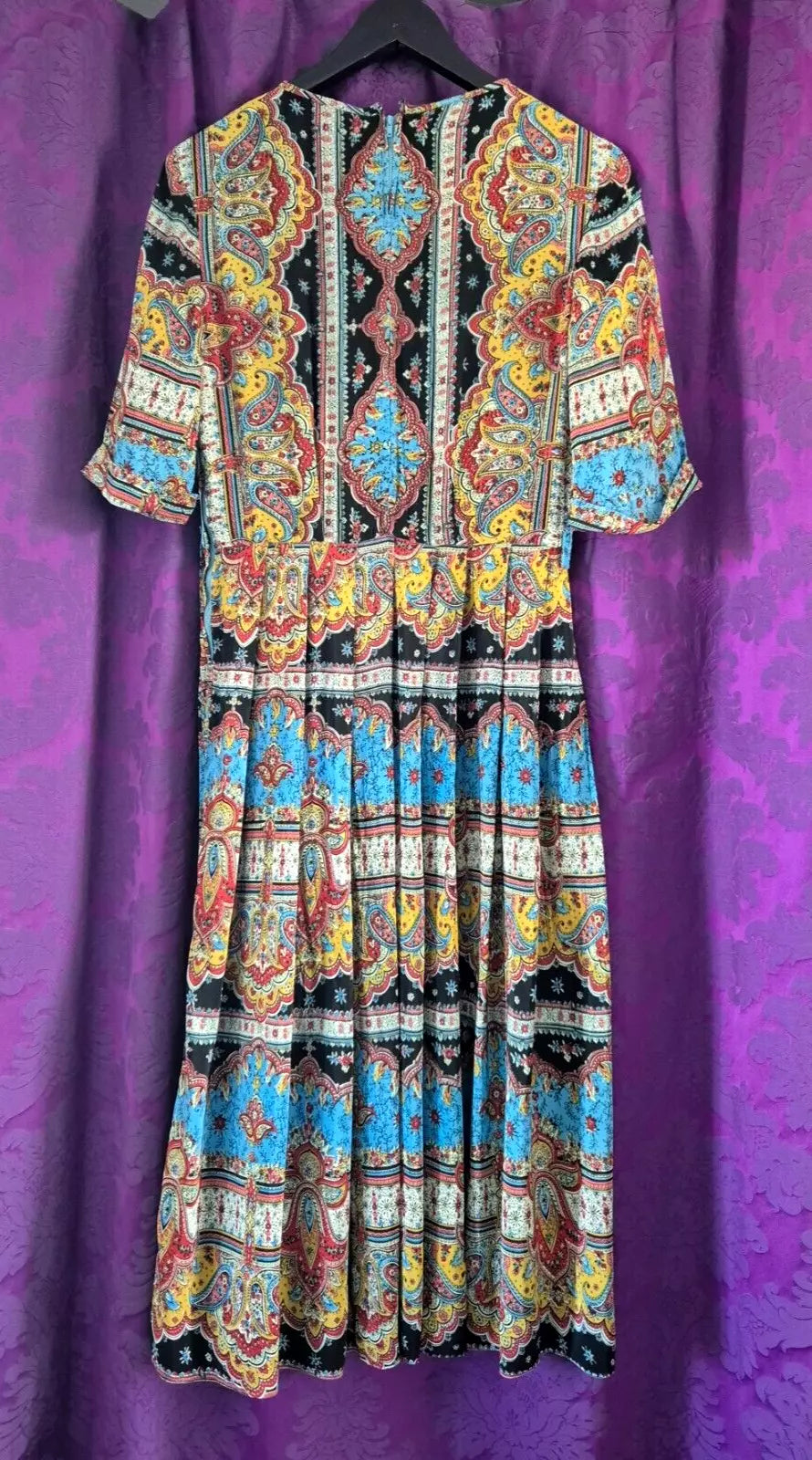 Vintage 1940s Rayon Paisley Dress