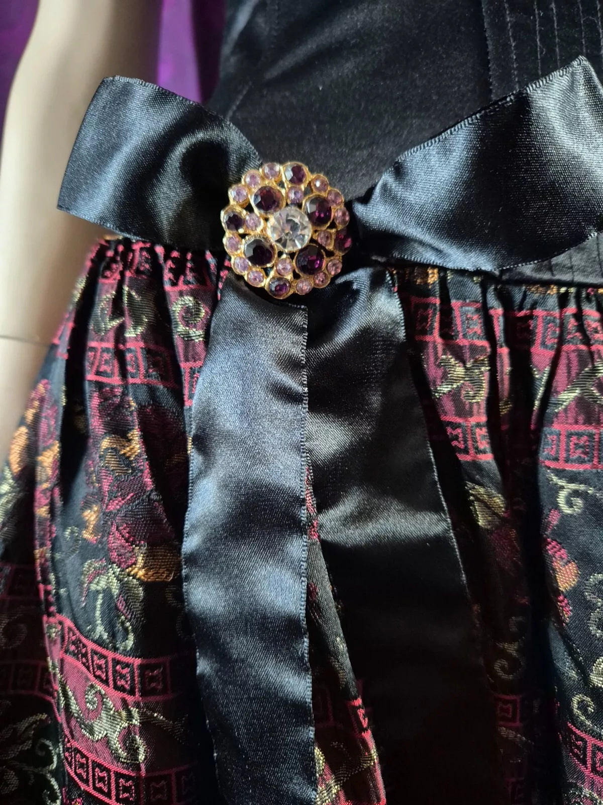 jessica mcclintock corset dress JESSICA MCCLINTOCK VINTAGE CORSET BAROQUE GREY DRESS BUST 34-35 INCHES / WAIST 28-29 INCHES / LENGTH 58,62 INCHES . . . (shipping cost and petticoat not included) . PAYPAL accepted No
