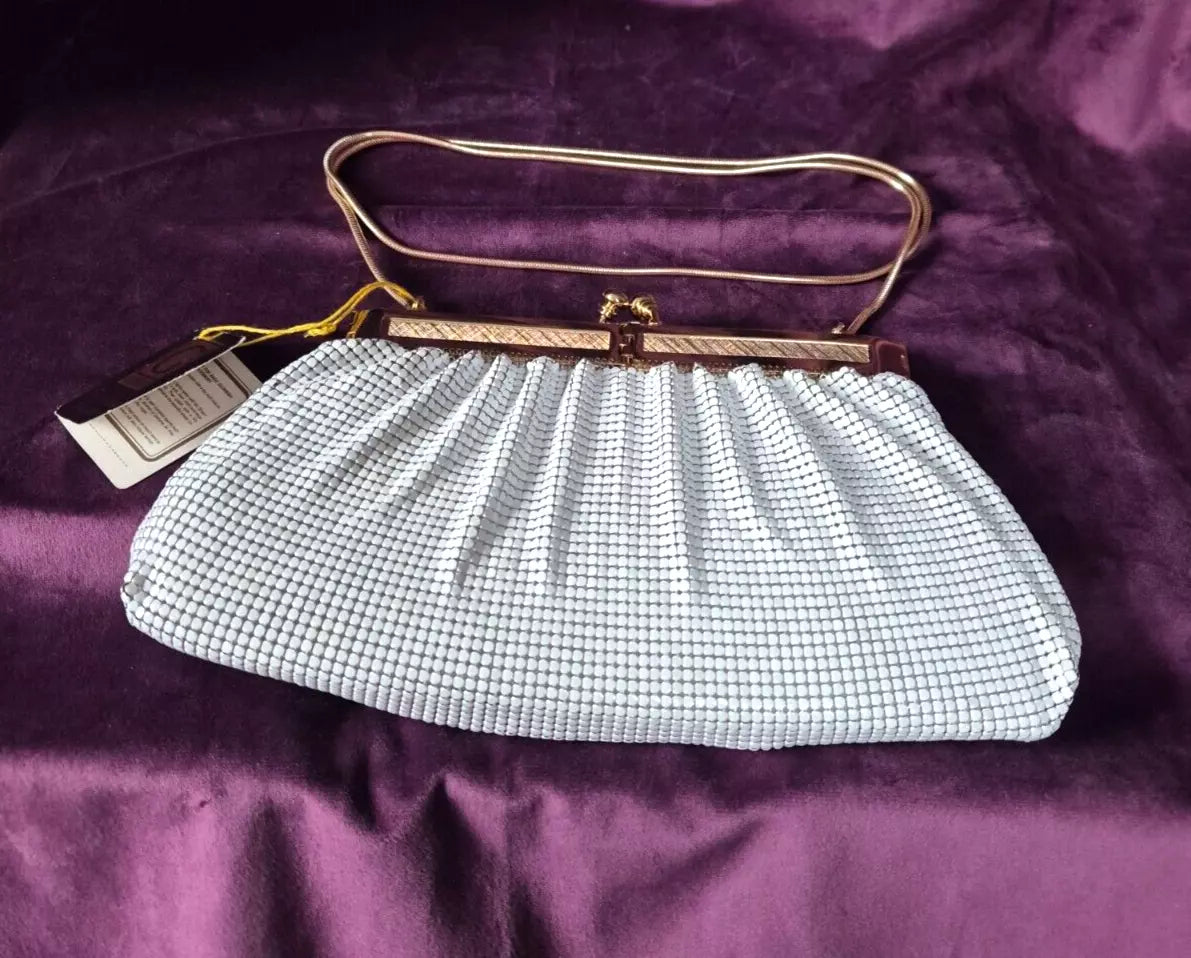 Vintage 1980s White Glomesh Hinged Frame Handbag