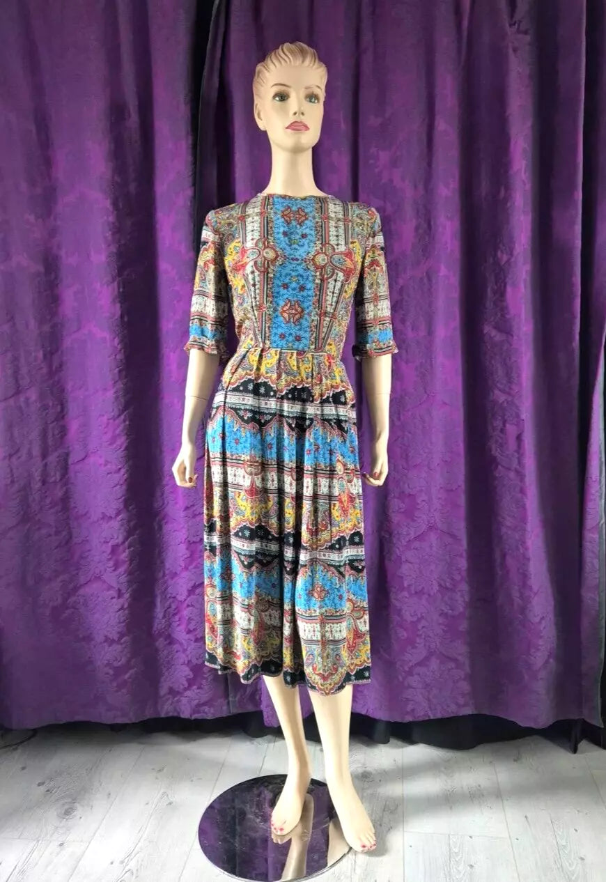 Vintage 1940s Rayon Paisley Dress